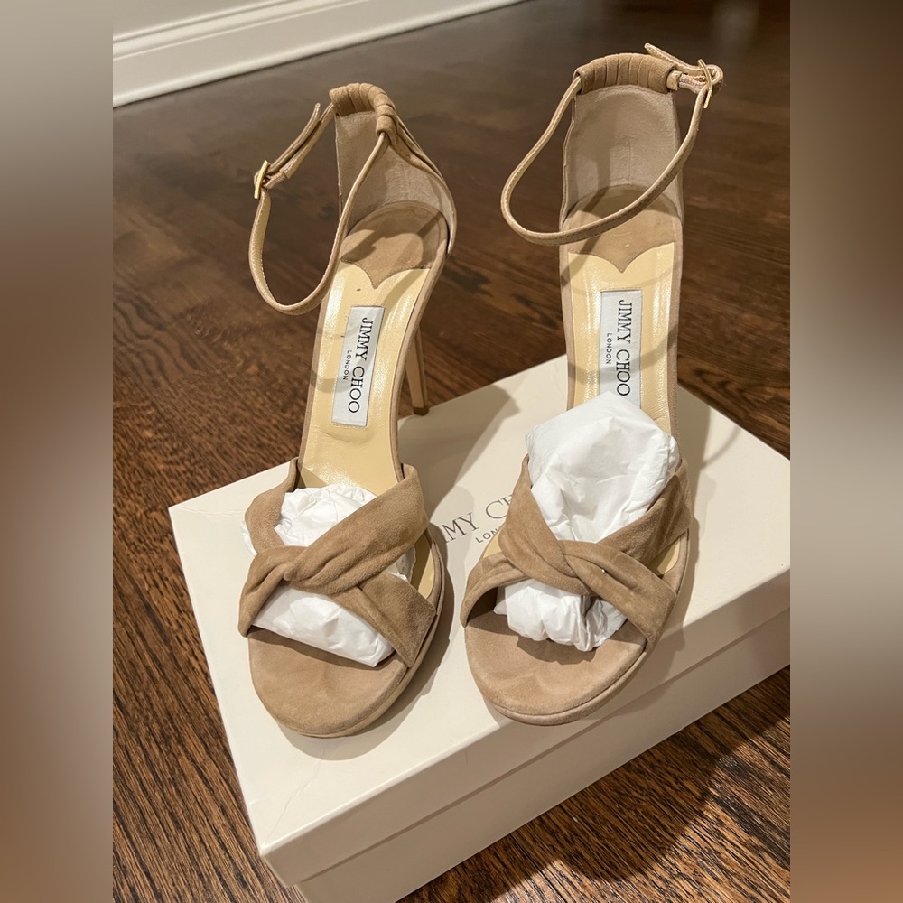 Jimmy Choo Suede Nude size 41